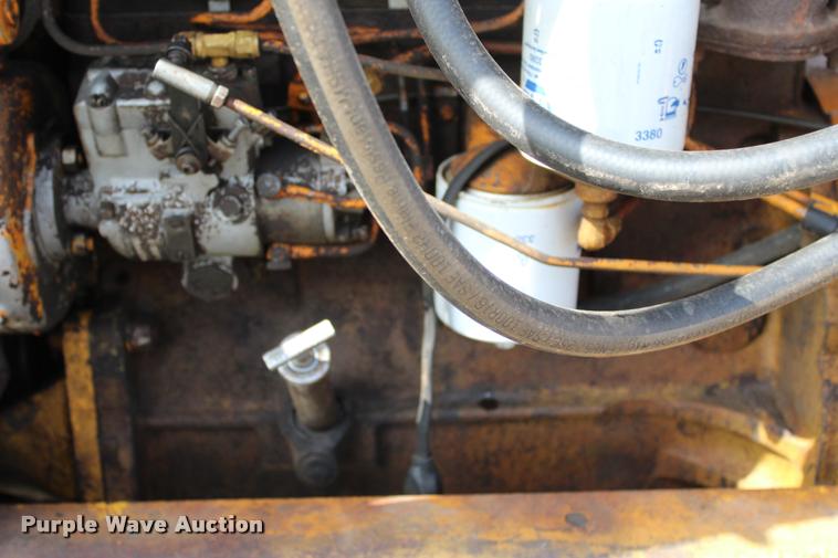 image for item L4987 1974 Case 450 dozer