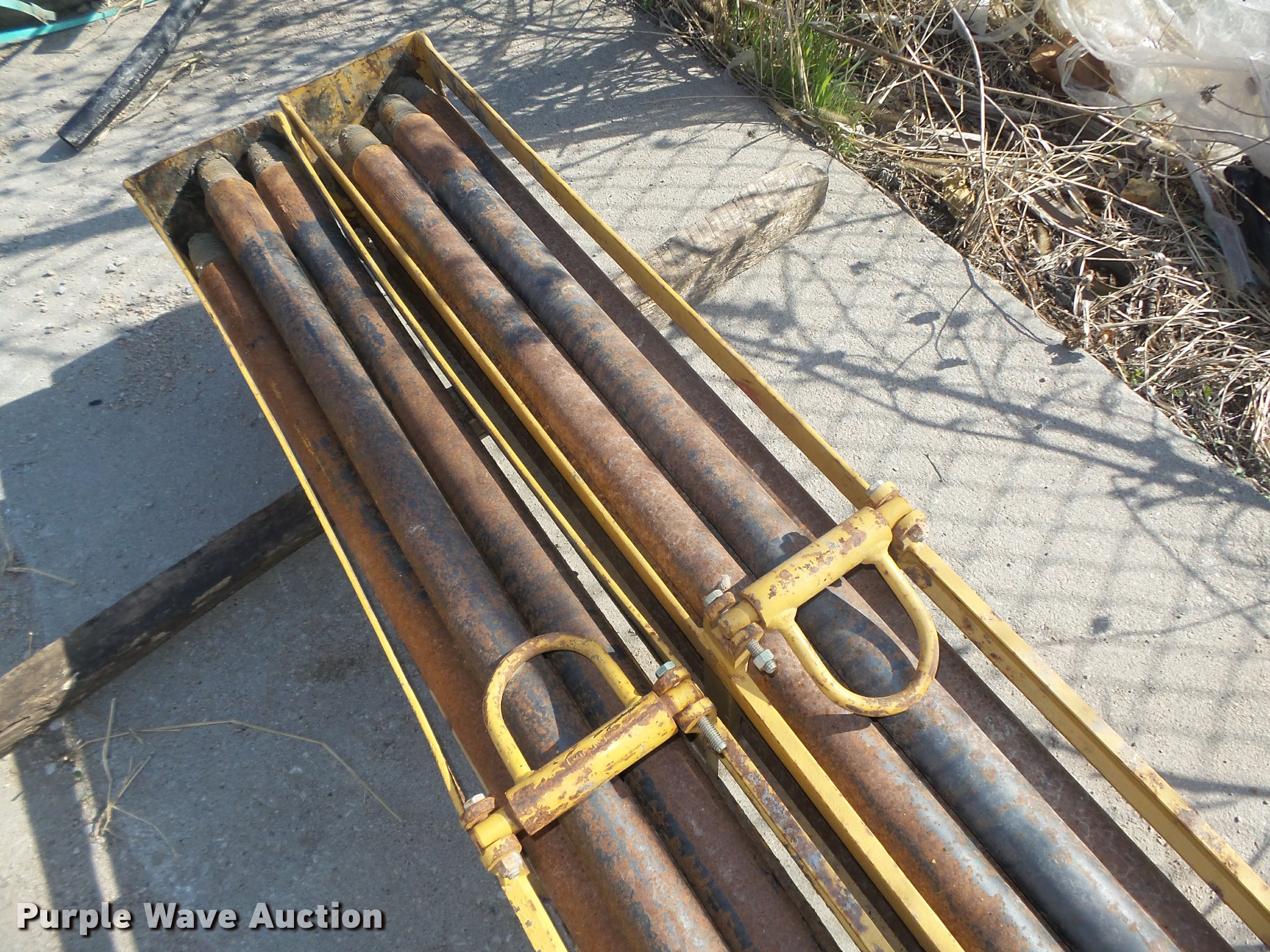 (22) Vermeer boring rods in Lincoln, NE | Item AU9578 sold | Purple Wave