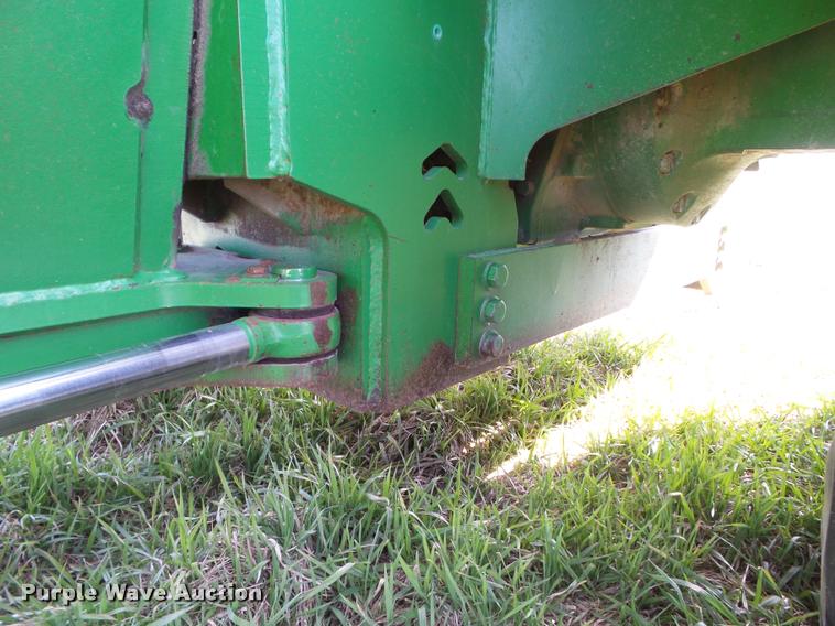 image for item CB9966 1992 John Deere 8560 4WD tractor