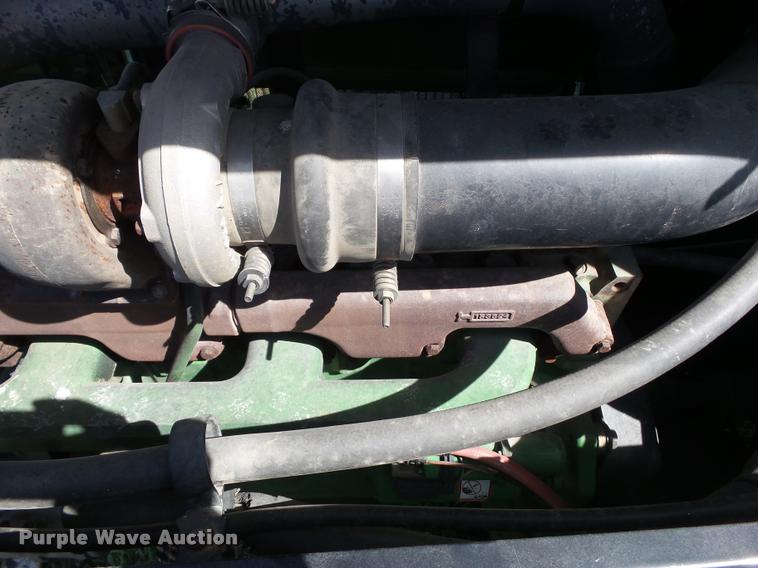 image for item CB9966 1992 John Deere 8560 4WD tractor