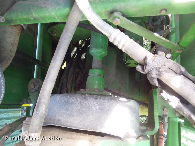 image for item CB9966 1992 John Deere 8560 4WD tractor