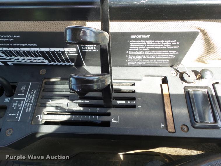 image for item CB9966 1992 John Deere 8560 4WD tractor