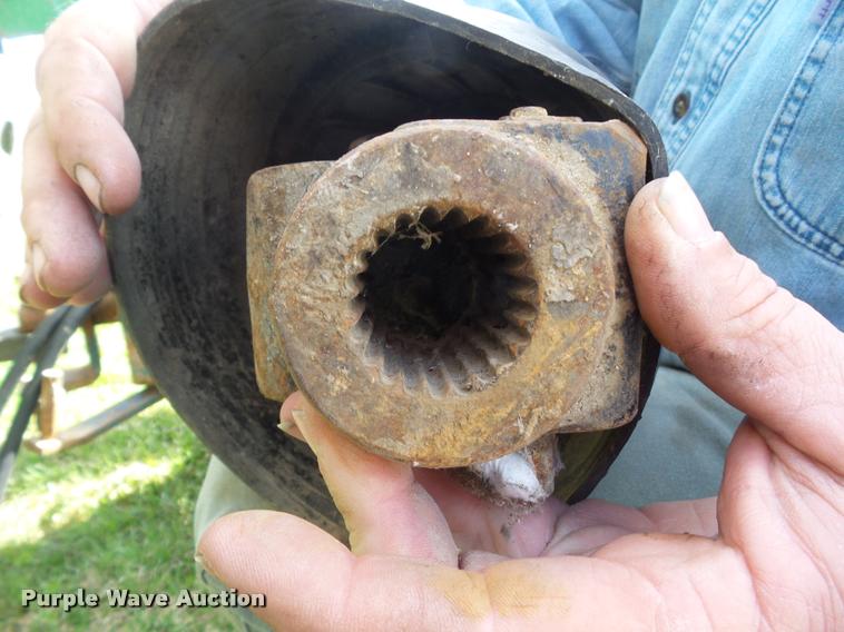 image for item CB9968 Arts-Way 500 feed grinder/mixer