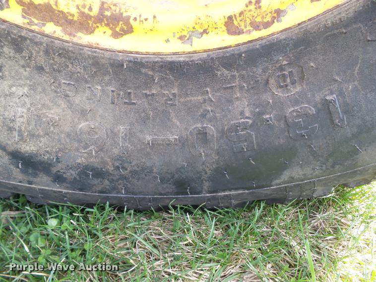 image for item CB9968 Arts-Way 500 feed grinder/mixer