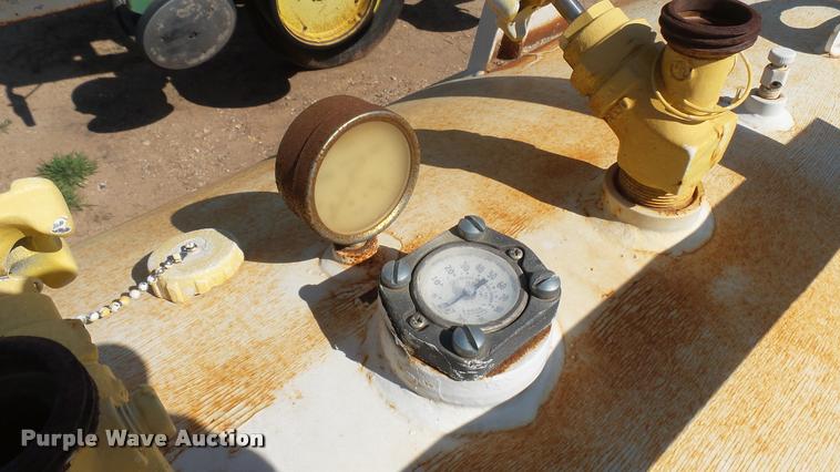 image for item DA0471 Anhydrous tank