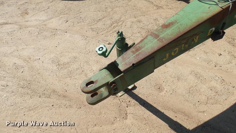 image for item DA0472 John Deere 7000 planter