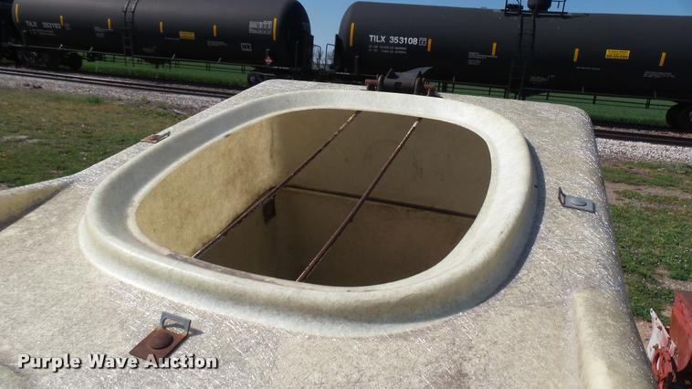 image for item DA0473 International 400 planter