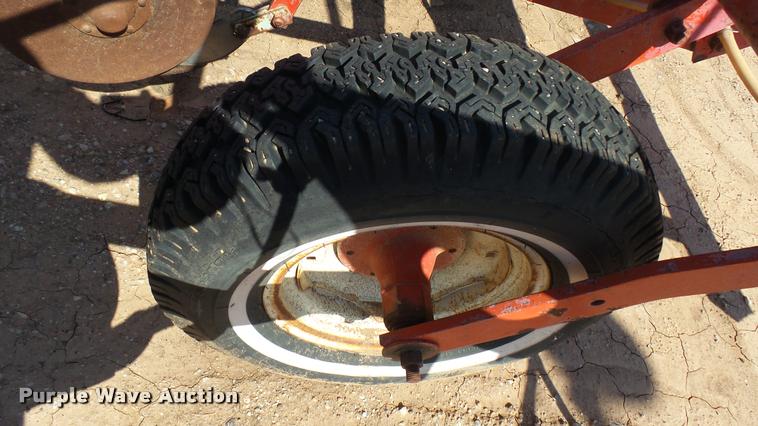 image for item DA0473 International 400 planter