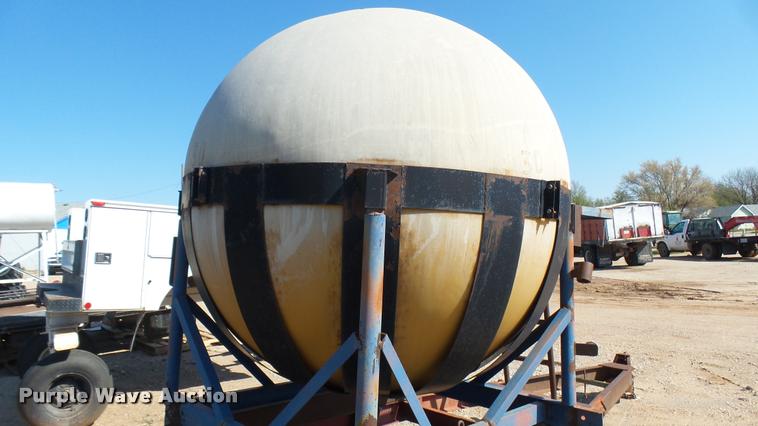 image for item DA0474 Nurse tank trailer