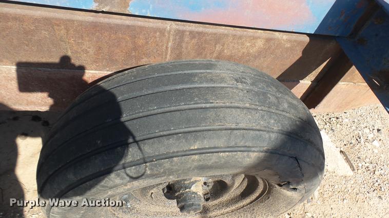 image for item DA0474 Nurse tank trailer