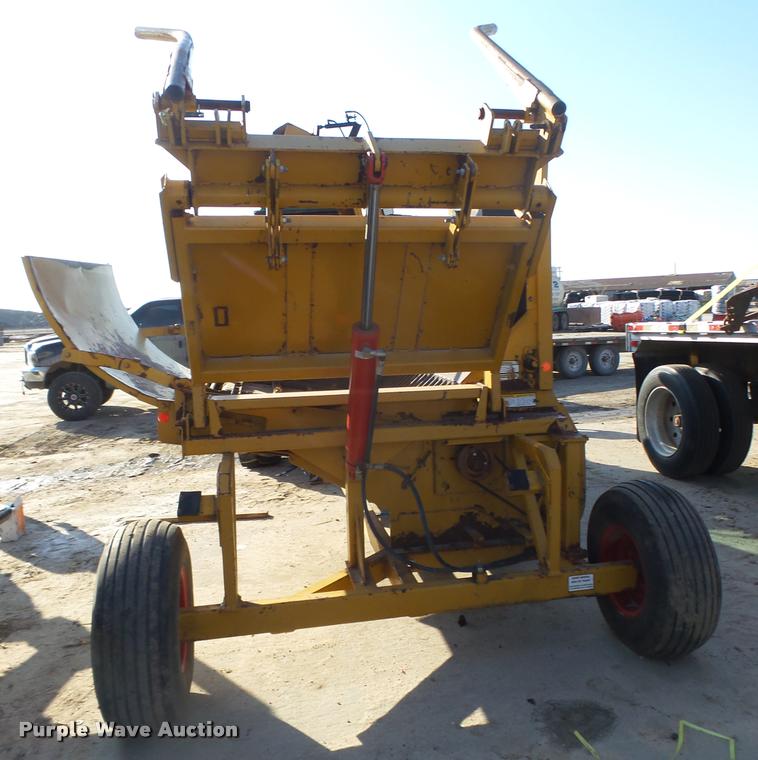 image for item DA0644 HayBuster 2544 bale grinder