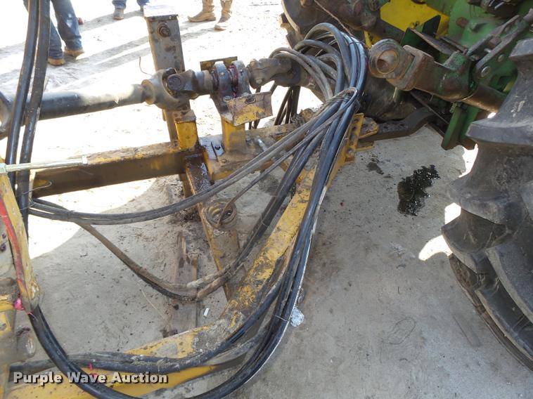 image for item DA0644 HayBuster 2544 bale grinder