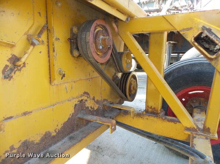 image for item DA0644 HayBuster 2544 bale grinder