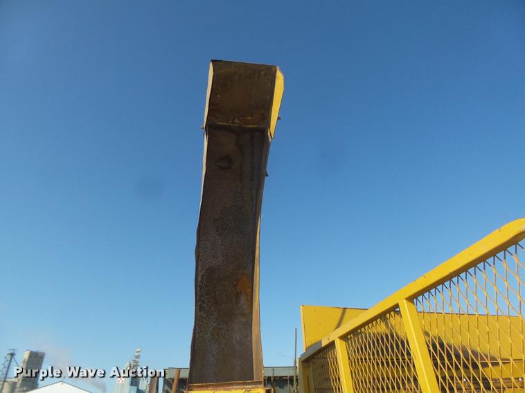 image for item DA0644 HayBuster 2544 bale grinder