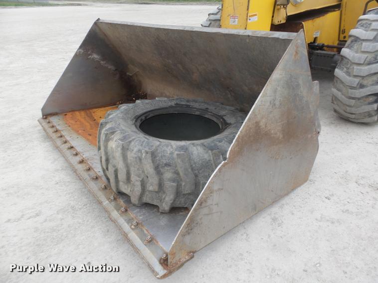 image for item DA0650 1999 Gehl AL730 Agriloader telehandler