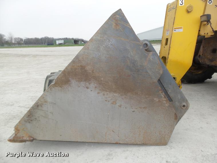 image for item DA0650 1999 Gehl AL730 Agriloader telehandler