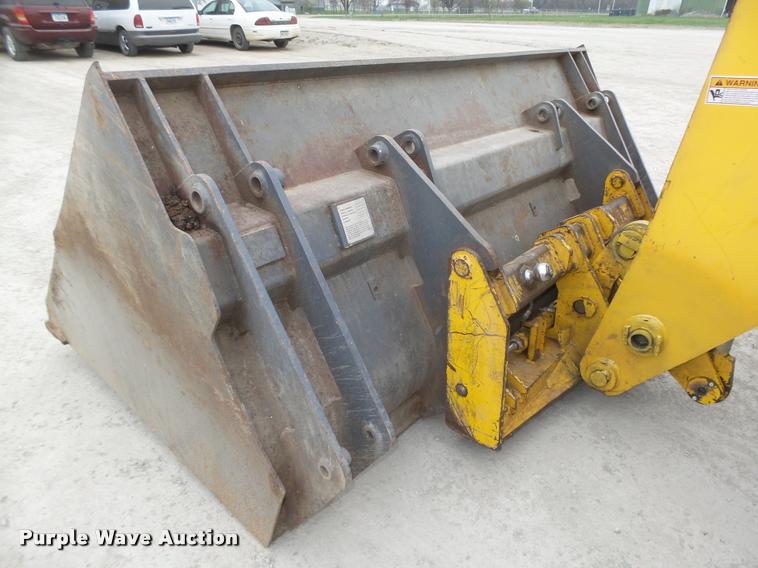 image for item DA0650 1999 Gehl AL730 Agriloader telehandler