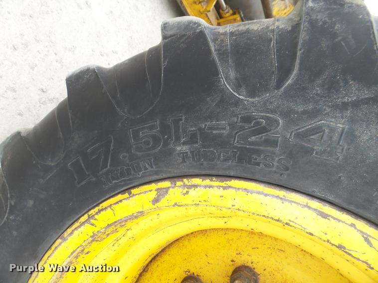 image for item DA0650 1999 Gehl AL730 Agriloader telehandler
