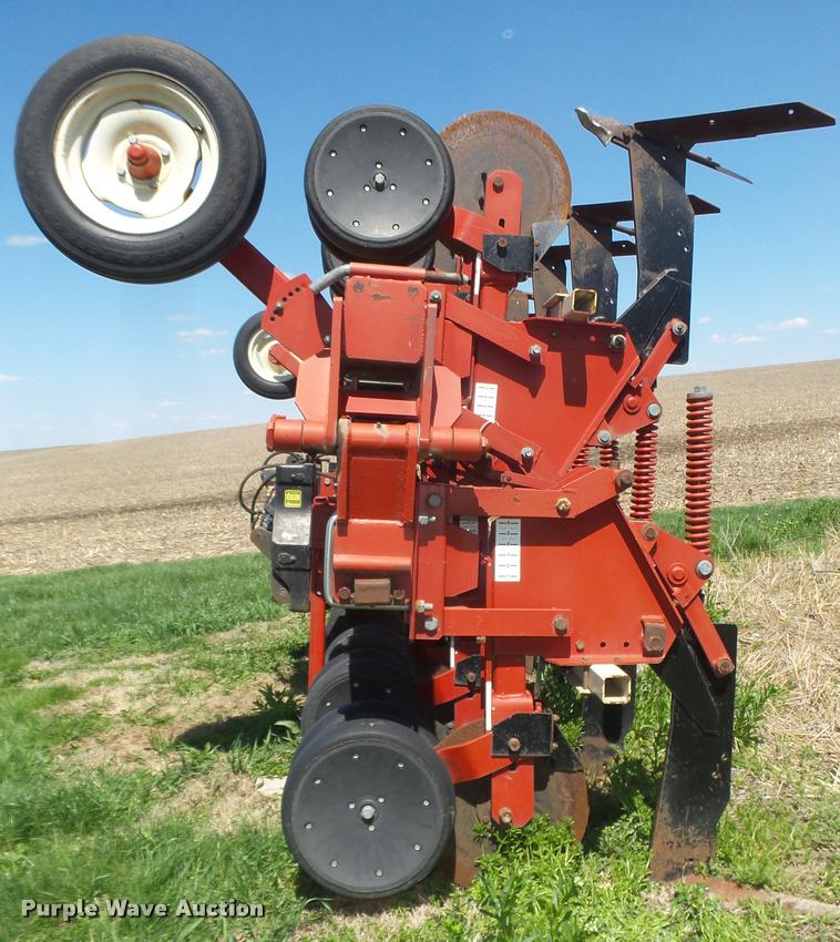 image for item DA0658 Wetherell 2700 row crop cultivator