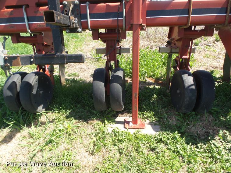 image for item DA0658 Wetherell 2700 row crop cultivator