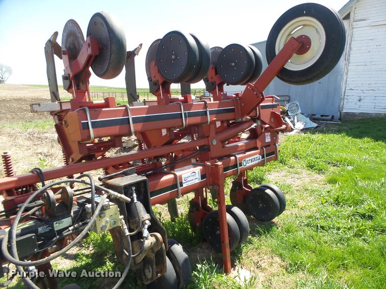 image for item DA0658 Wetherell 2700 row crop cultivator