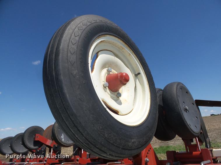 image for item DA0658 Wetherell 2700 row crop cultivator