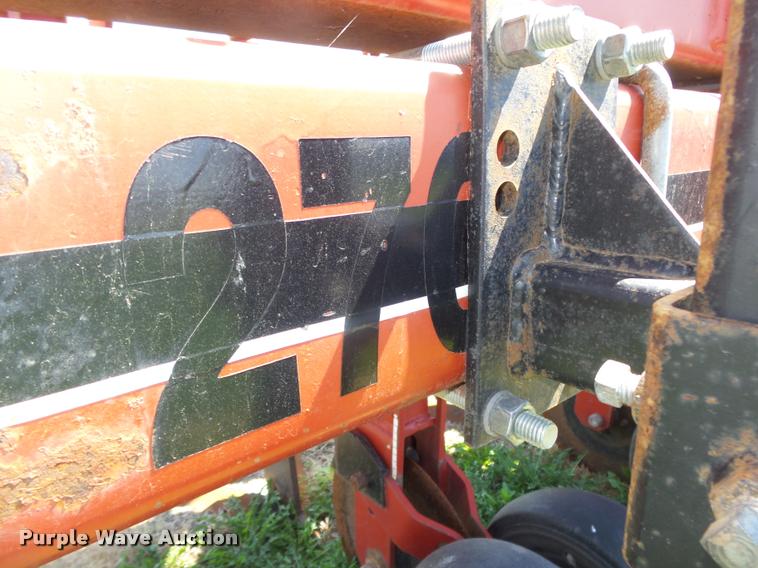 image for item DA0658 Wetherell 2700 row crop cultivator