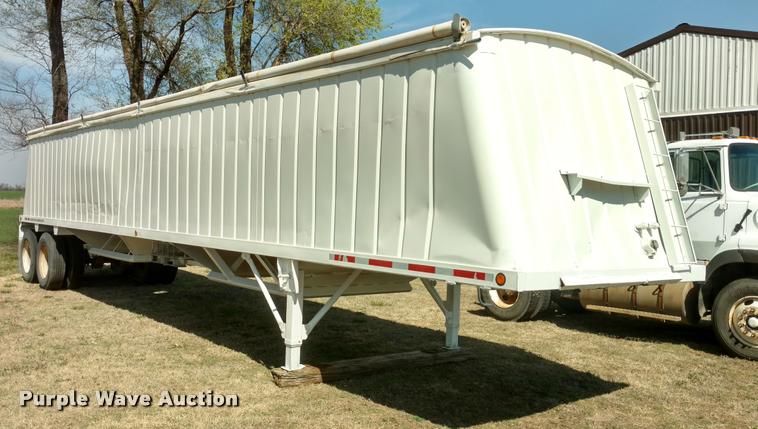image for item DA5530 1987 Brenner double hopper grain trailer