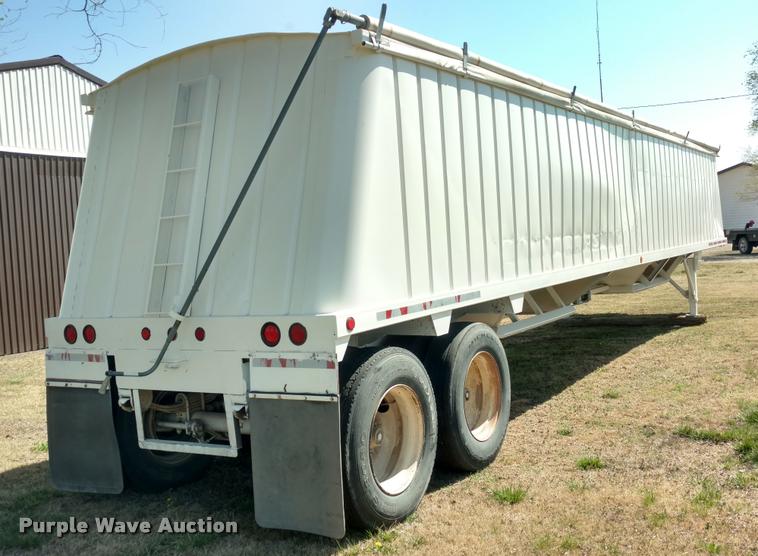 image for item DA5530 1987 Brenner double hopper grain trailer
