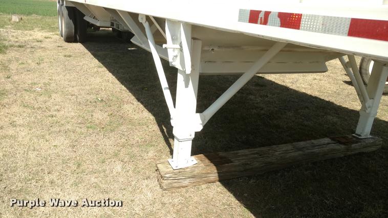 image for item DA5530 1987 Brenner double hopper grain trailer