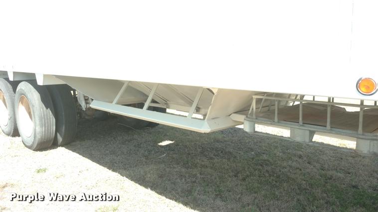 image for item DA5530 1987 Brenner double hopper grain trailer
