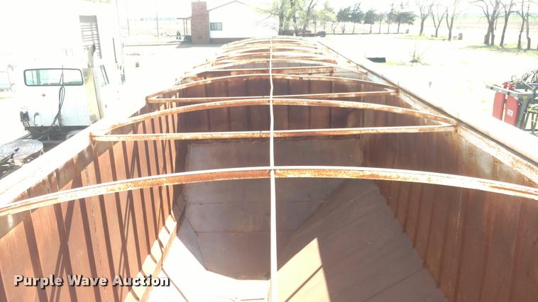 image for item DA5530 1987 Brenner double hopper grain trailer