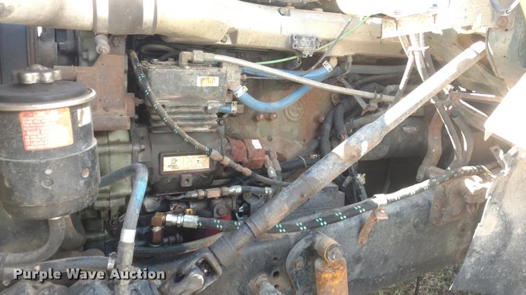 image for item DA5531 1995 Ford LA9000 Aero Max 106 semi truck