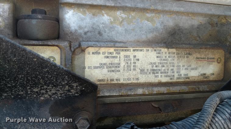 image for item DA5531 1995 Ford LA9000 Aero Max 106 semi truck