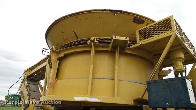 image for item DA6115 W.H.O. PTO 8-43 tub grinder