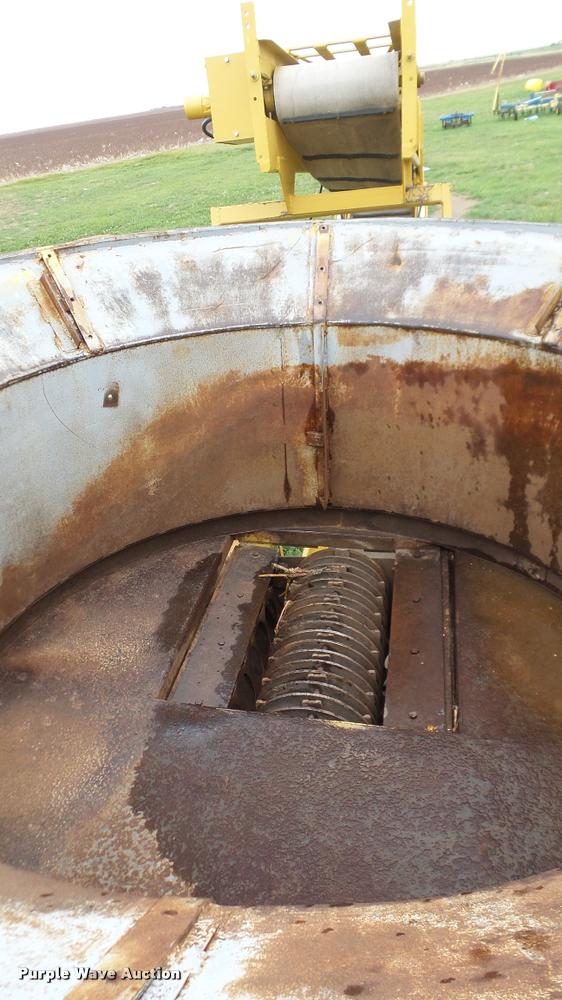 image for item DA6115 W.H.O. PTO 8-43 tub grinder