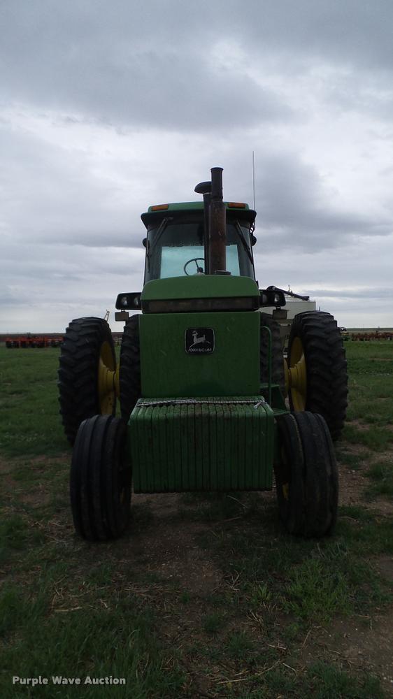 image for item DA6116 1985 John Deere 4850 tractor