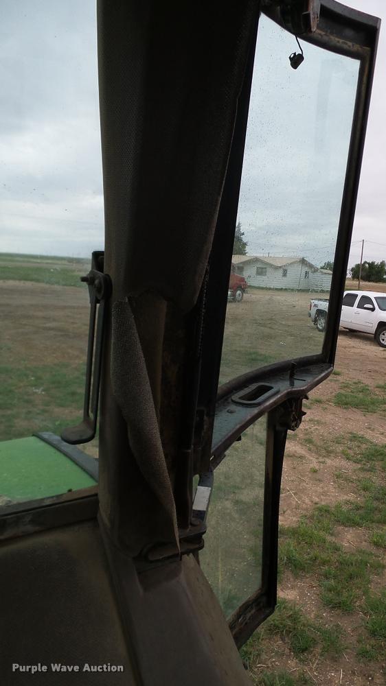 image for item DA6116 1985 John Deere 4850 tractor