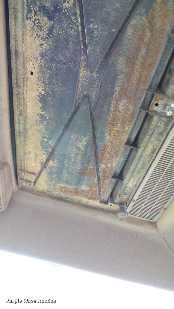 image for item DA6116 1985 John Deere 4850 tractor