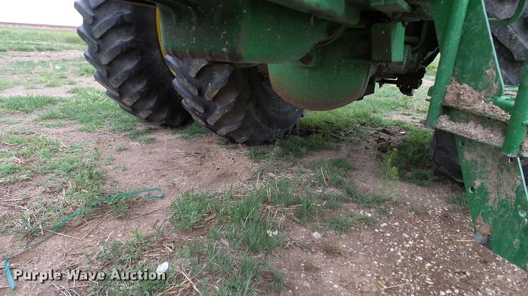 image for item DA6116 1985 John Deere 4850 tractor