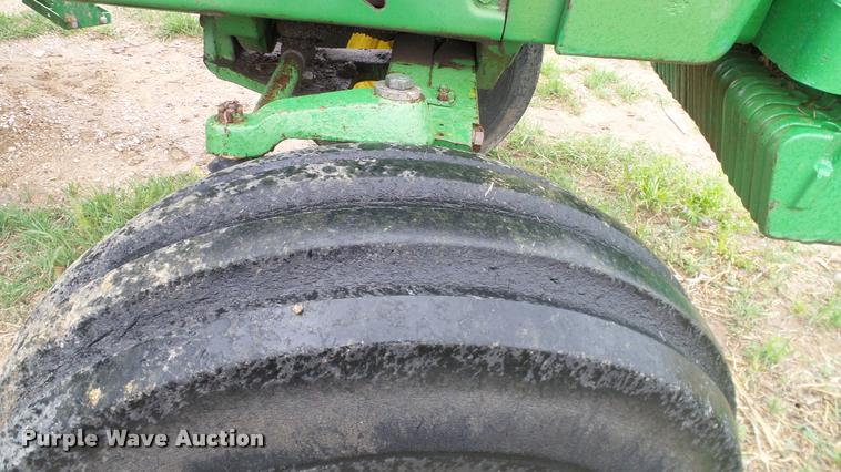 image for item DA6116 1985 John Deere 4850 tractor