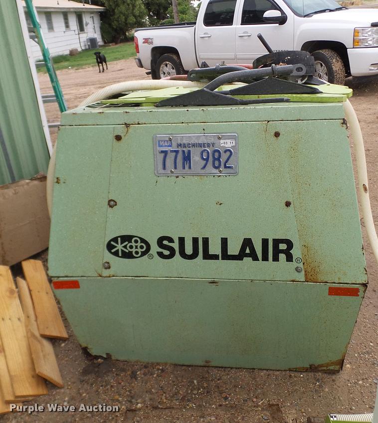 image for item DA6117 Sullair 185H air compressor