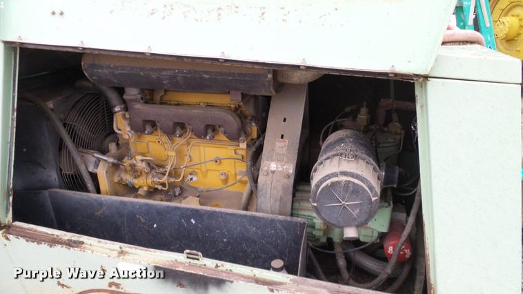 image for item DA6117 Sullair 185H air compressor