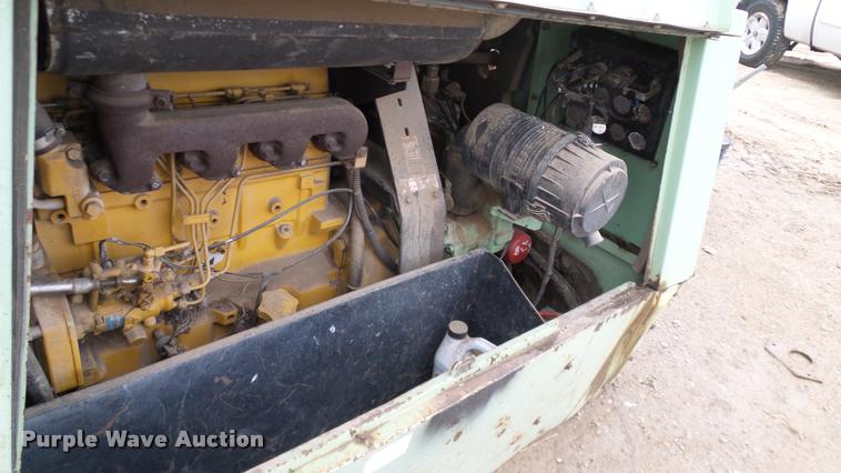 image for item DA6117 Sullair 185H air compressor