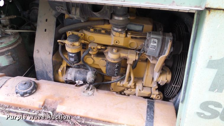 image for item DA6117 Sullair 185H air compressor