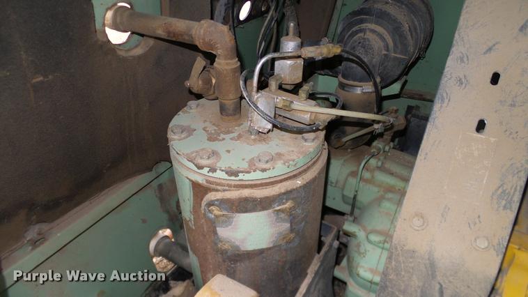 image for item DA6117 Sullair 185H air compressor