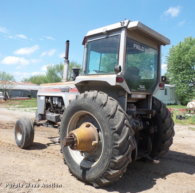 image for item DA8109 1982 White 2-135 tractor