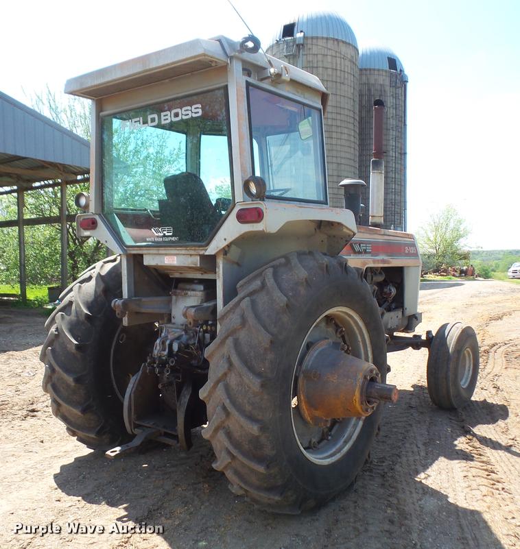 image for item DA8109 1982 White 2-135 tractor