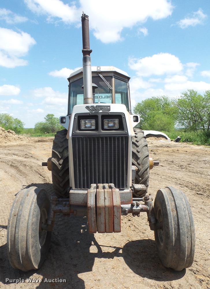 image for item DA8109 1982 White 2-135 tractor