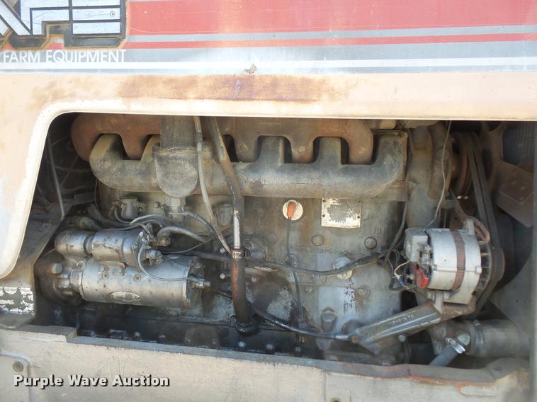 image for item DA8109 1982 White 2-135 tractor